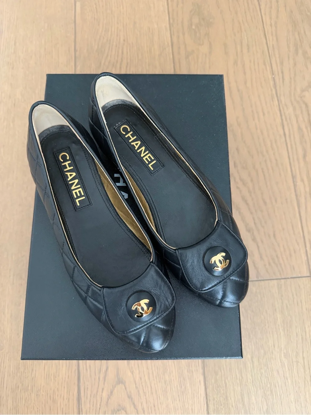 CHANEL iconic quilted